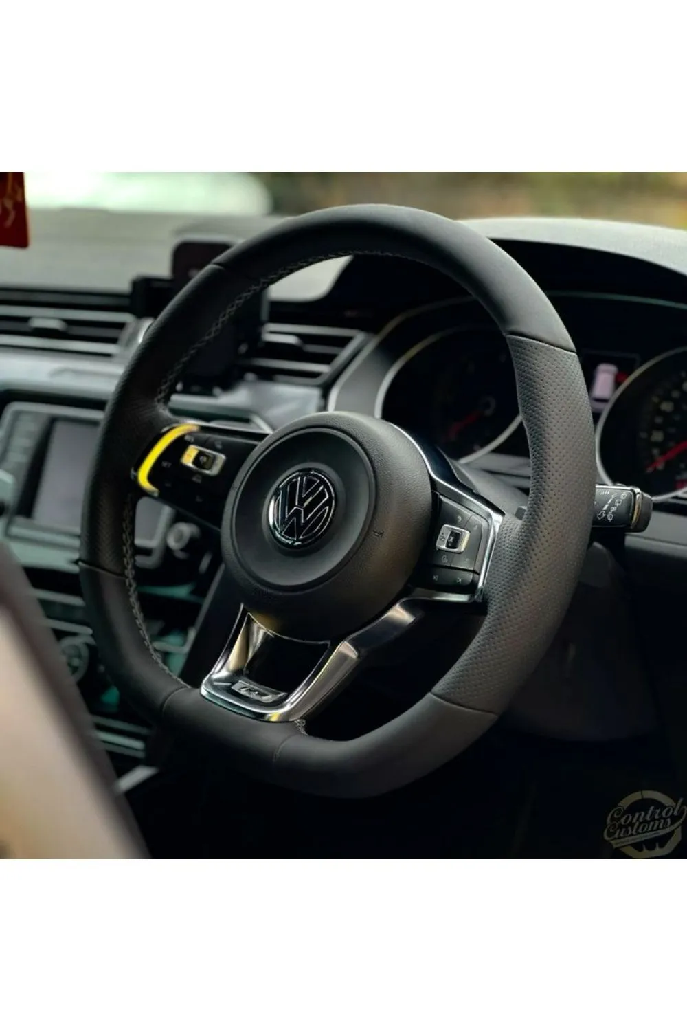 How a Race Car Steering Wheel Redefines Driving Control 8 Car Steering Wheel Redefine