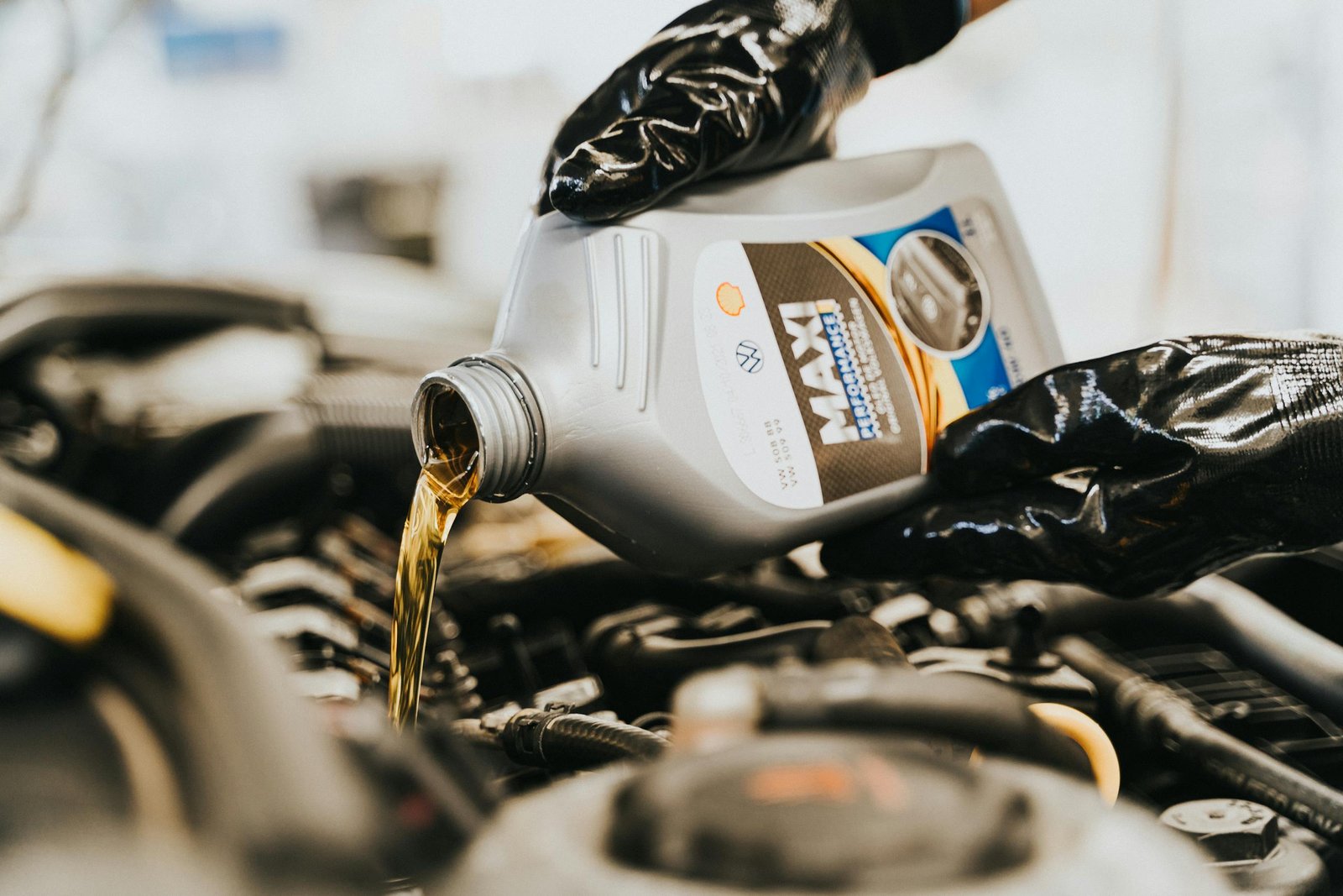 How to Remove Car Oil from Asphalt: A Friendly Guide 1 Car Oil