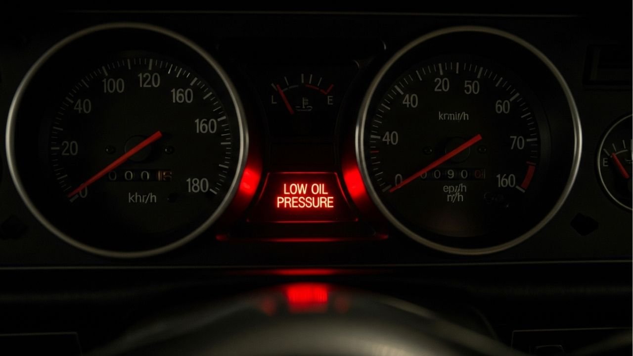 Why Does My Car Say Low Oil Pressure? 1 Why Does My Car Say Low Oil Pressure?
