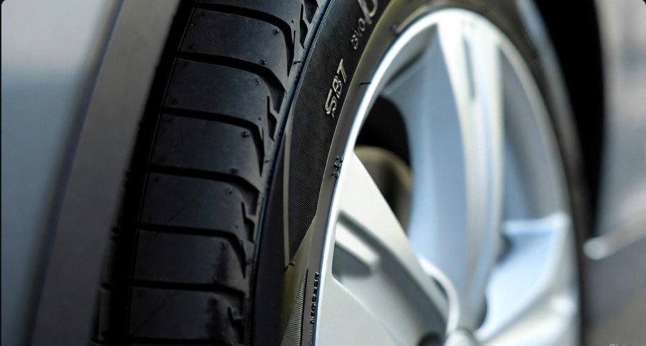 Best Tires for Mercedes Sprinter: Top Picks for Performance and Safety 2 Why Choosing the Right Tires Matters