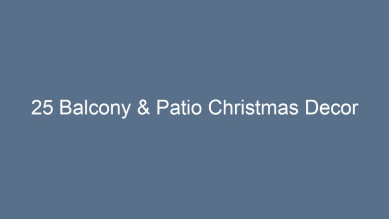25 Balcony & Patio Christmas Decor Inspirations