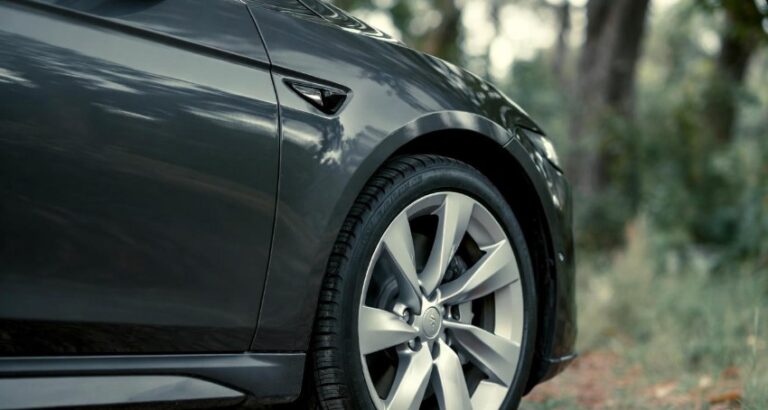 Car Tyre Pressure Monitoring System Stay Safe