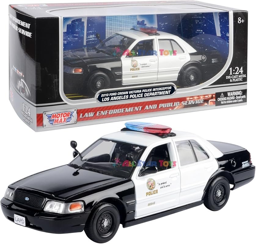 Motormax 1/24 Scale Diecast Model of 2010 Ford Crown Victoria Police I