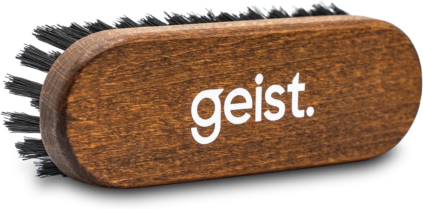 Geist. Leather & Upholstery Cleaning Brush Medium | To clean car seats